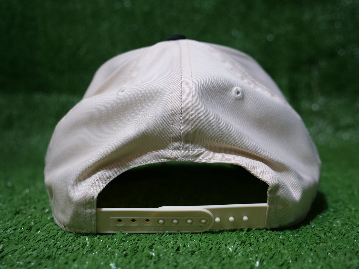 Bold Alief Snapback - Black and White/Black