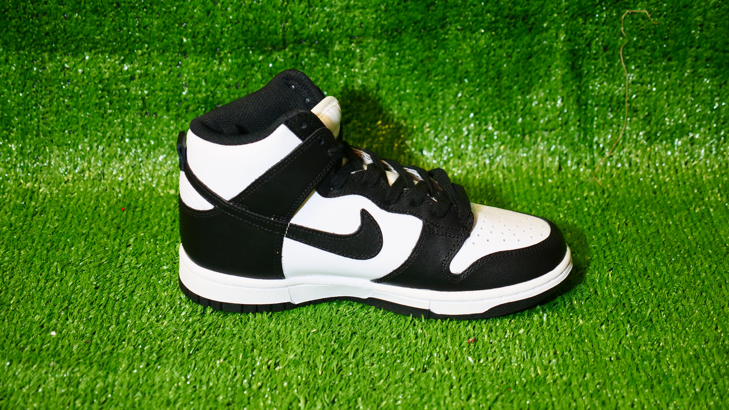 Nike Dunk High Pandas